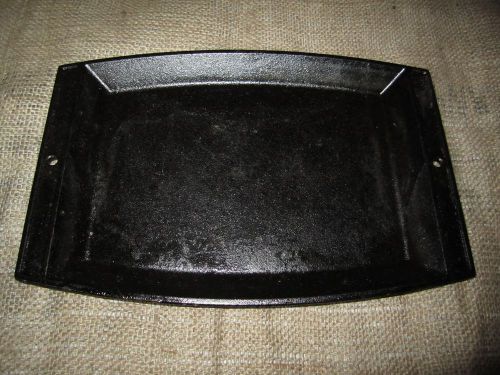 Lodge LSCP3 11-5/8&#034; Cast Iron Chef&#039;s Sizzlin Platter