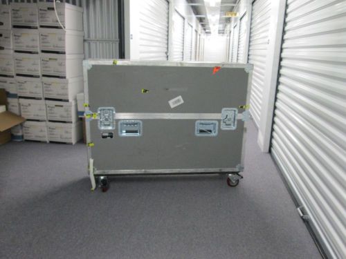 Rolling Heavy Duty Flat Screen TV Storage/Shipping Travel Case 48L x 14 W x 40H