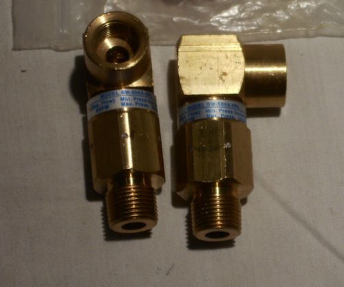 (2 pCS)FLUID CONTROLS,Model SW-504A-HPL,90, Boom Swivel 3/8 MxF Brass BB 3500PSI