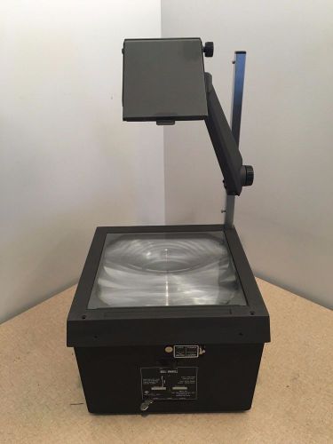 Bell &amp; Howell 3880A Overhead Projector