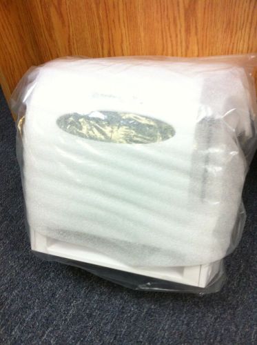 Kimberly clark 09766, paper towel dispenser, lev-r-matic, white - new in box for sale