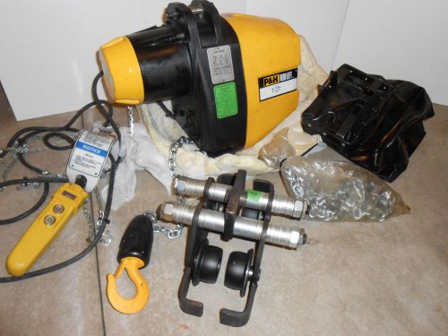 P h 1/2 ton electric hoist w/ trolley and 15ft lift cable for sale