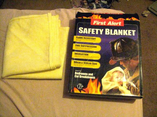 First Alert Fire Safety Blanket OPEN BOX NEVER USED *35 INCHES X 39 INCHES