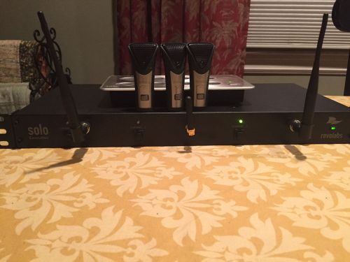 Revolabs Solo Executive 4-Channel Wireless System - 01-exesys4