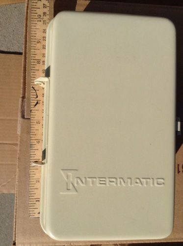 Intermatic 2T2485GA Sprinkler Outoor Light Switch Pool Spa Metal Enclosure Timer
