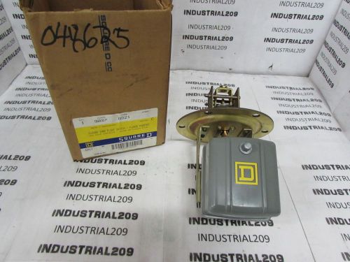 SQUARE D FLANGE MOUNTED CLOSED TANK FLOAT SWITCH GG21 CLASS 9037 NEW