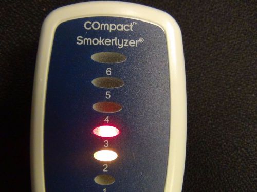 SMOKERLYZER with &gt;100 Mouth Pieces