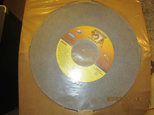 Surface grinding wheel 12&#034; x 1-1/4&#034; x 3&#034; 46 gr norton 94268471 32a46-ivbe up3e for sale