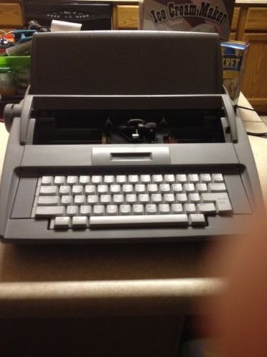 Brother SX 4000 Electric Typewriter with manual.