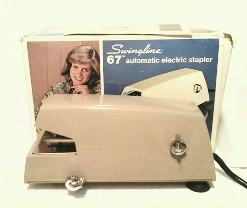SWINGLINE 67 COMMERCIAL ELECTRIC STAPLER.Great condition! Beige.Works perfectly!