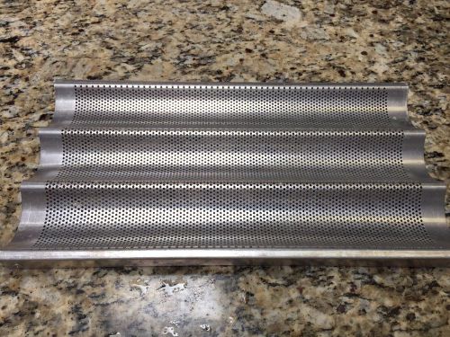 CHICAGO METALLIC Baguette/French Bread Pan, 3 Moulds