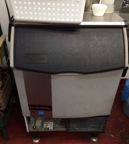 ICE MAKER WITH BIN CUBE STYLE &amp; FRONT OPENING