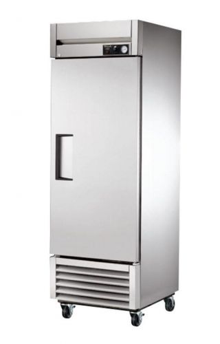 True Manufacturing Reach-In Solid Swing Door Heated Cabinet TH-23,