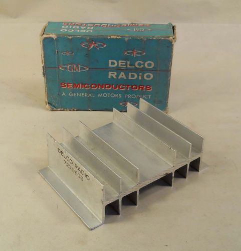 Vintage DELCO RADIO GM HEAT SINK P/N 7270606 Unused in Original Box