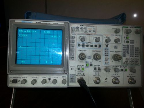 Tektronix 2246 4 Channel Analog Oscilloscope 100 MHz W/AK-220 PROBE, SER  MANUAL