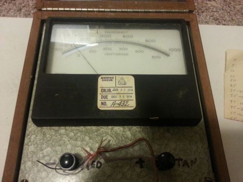 API INSTRUMENTS MODEL B PYROMETER THERMOCOUPLE WITH CASE