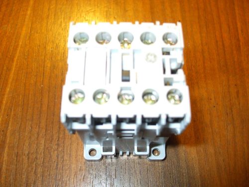 General Electric GE MC1C310ATD Contactor *NEW in Box* 24VDC, 4 N.O. Contacts