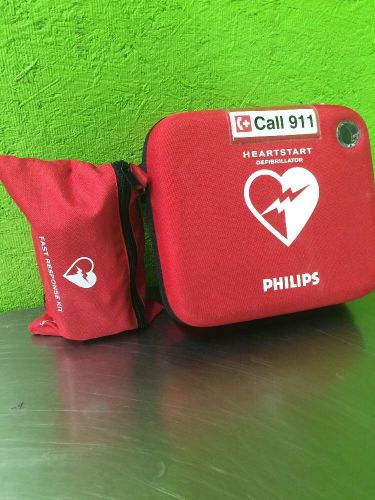 Defibrillator Philips Heartstart On site  HS1  M5066a w/cabinet, response kit
