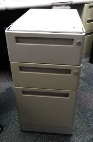 LOT#0513-2: 3 DRAWER FILE CABINET-USED