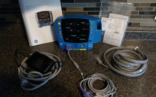 GE Dinamap Carescape V100 Vital Signs Monitor w/accessories