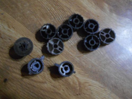 VINTAGE ELECTRONIC KNOBS LOT
