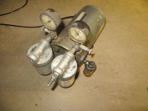 Gast/fisher sclientific rotary vane oil vacuum pump lr39793 1/3hp for sale
