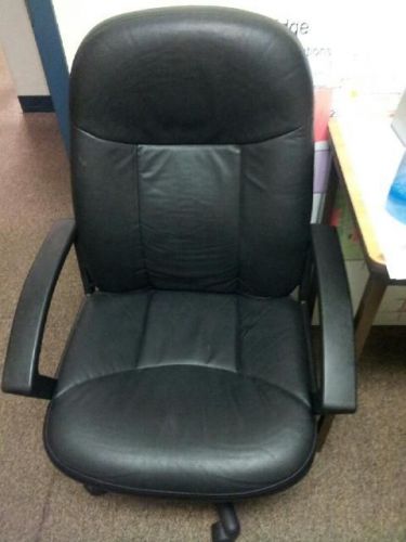 Black Office Chair with arm rests