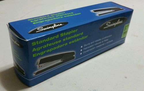 standard desk stapler black swingline