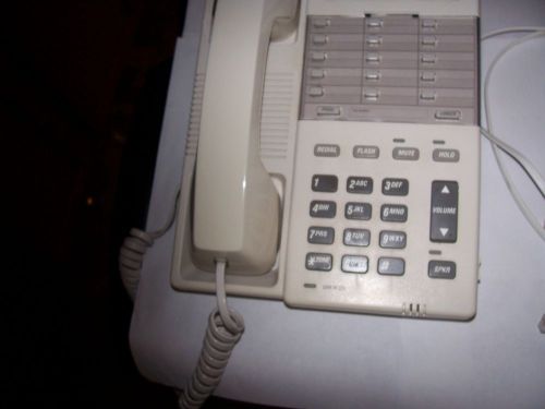 AT&amp;T 730 Business Phone With Base