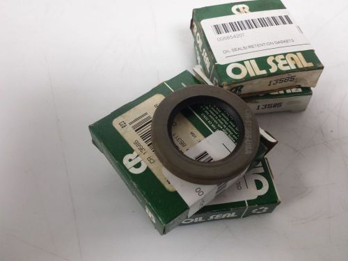 LOT OF 4  13585 OIL SEAL CR 13585