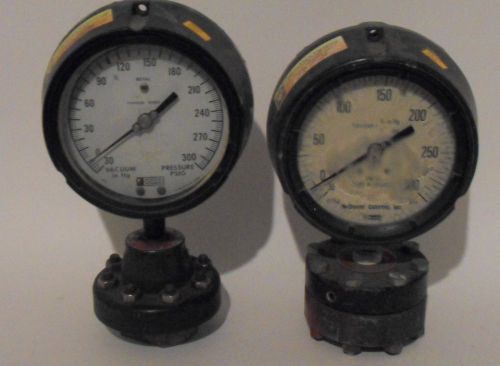 Weksler Instruments and McDaniel Controls 300 psi 5&#034; Vacuum/Pressure Gauges Used