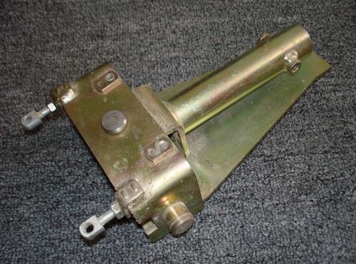320450, MINUTEMAN 320, SQUEEGEE MECHANISM ASSEMBLY, AS SHOWN IN THE PICTURE, NEW