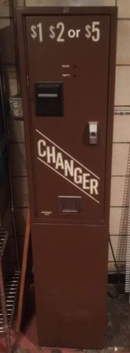 Change Machine One, Two, &amp; Five Dollar Bill Changer With Keys
