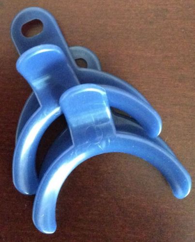 Cheek Retractor - Pair of 2 - Size Large   New in Package- Sterilizable