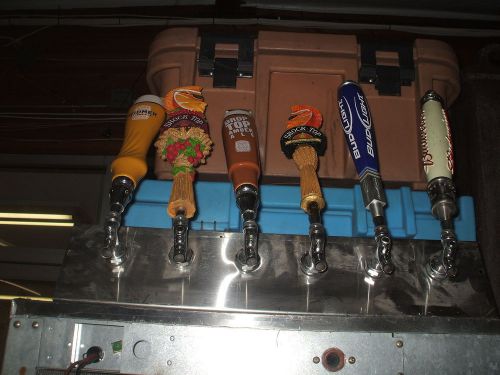 BEER DISPENSING VALVES, ONE RAIL OF 6 HEADS WITH HANDLES, NICE, 900 ITEMS ON EBA