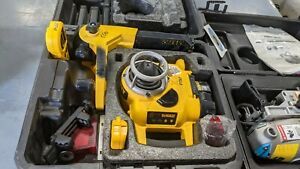 Dewalt DW077 Rotary Laser w/ Battery, Charger, Remote &amp; case