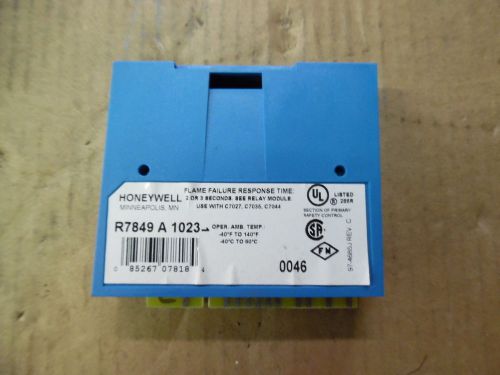 HONEYWELL R7849A1023 ULTRAVIOLET FLAME AMPLIFIER, USED