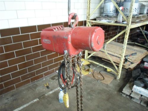 Dayton 2-ton 3z928a  hoist 16&#039; chain  8fpm *tested working* free shipping! for sale