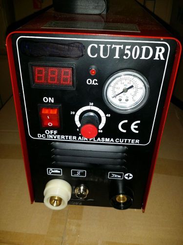 PLASMA CUTTER CUT50D DUAL VOLTAGE 110V and 220V 50AMP NOT WORKING FOR PARTS USED