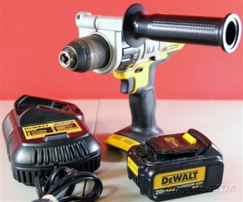 DEWALT 1/2&#034; CORDLESS DRILL/DRIVER/HAMMER DRILL DCD985 WITH BATTERY CHARGER
