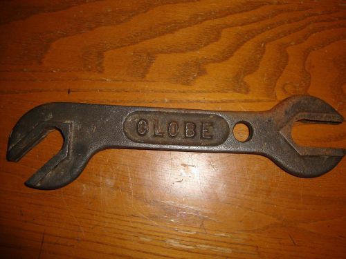 Vintage Globe wrench