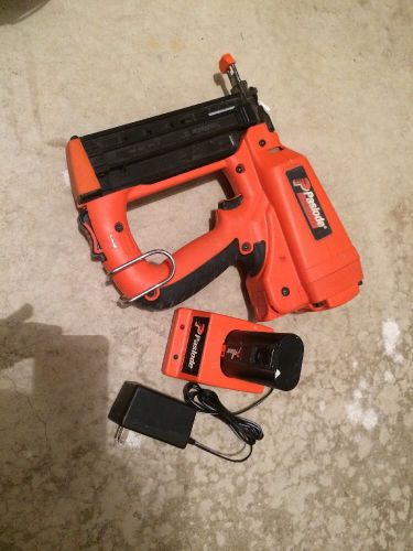 18 Gage Paslode Nailer With Battery And Charger