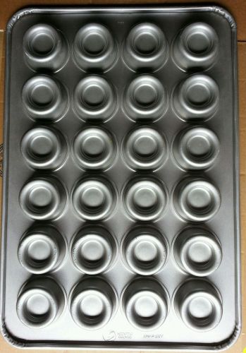 Chicago Metallic 339F Muffin Baking Pan, Strawberry shortcake rings! Commercial!