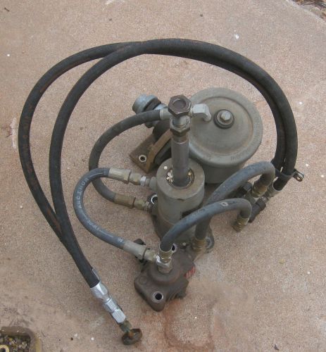 VickersHydraulic pump with ram and control valve
