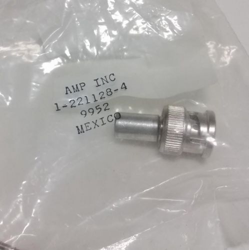 AMP CRIMP ON CONNECTOR 1-221128-4 LOT OF 2 NEW