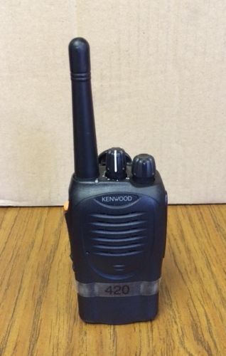 Kenwood tk-3180-k4 uhf handheld radio with battery and charger for sale
