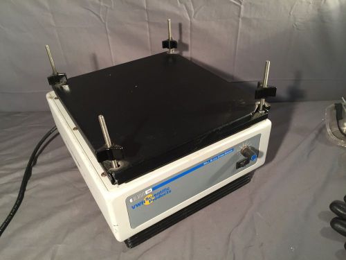 VWR Analog Microplate Shaker Combi Shaker Mixer 13500-890