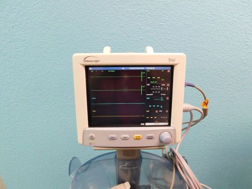 Datascope Trio Patient Monitor W/ stand and Accessories