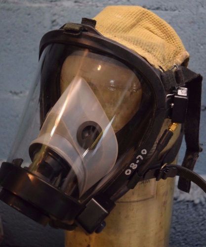 Survivair Sperian SCBA Fire Rescue Respiratory Mask Twenty-Twenty Plus w/ RCS