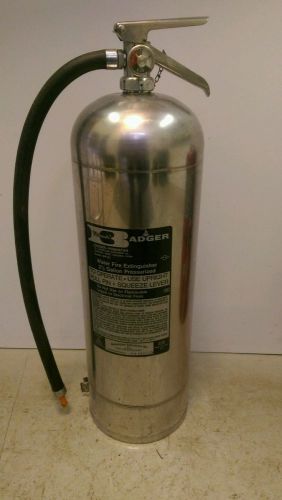 2.5 GALLON) WATER type FIRE EXTINGUISHER Badger